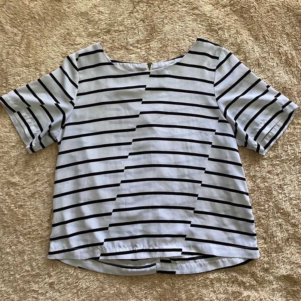 Black and white modest crop top!